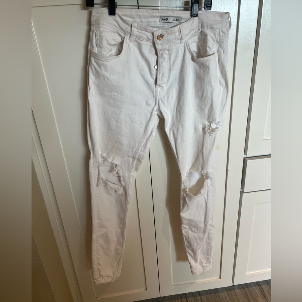 Zara women size 32 White denim Jeans